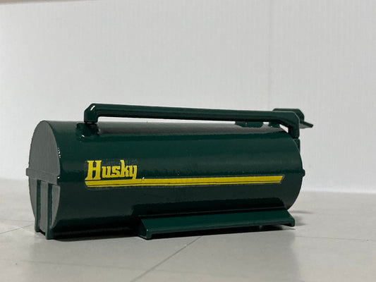 1/64 Husky Manure Spreader for Trucks 4,000 gallon