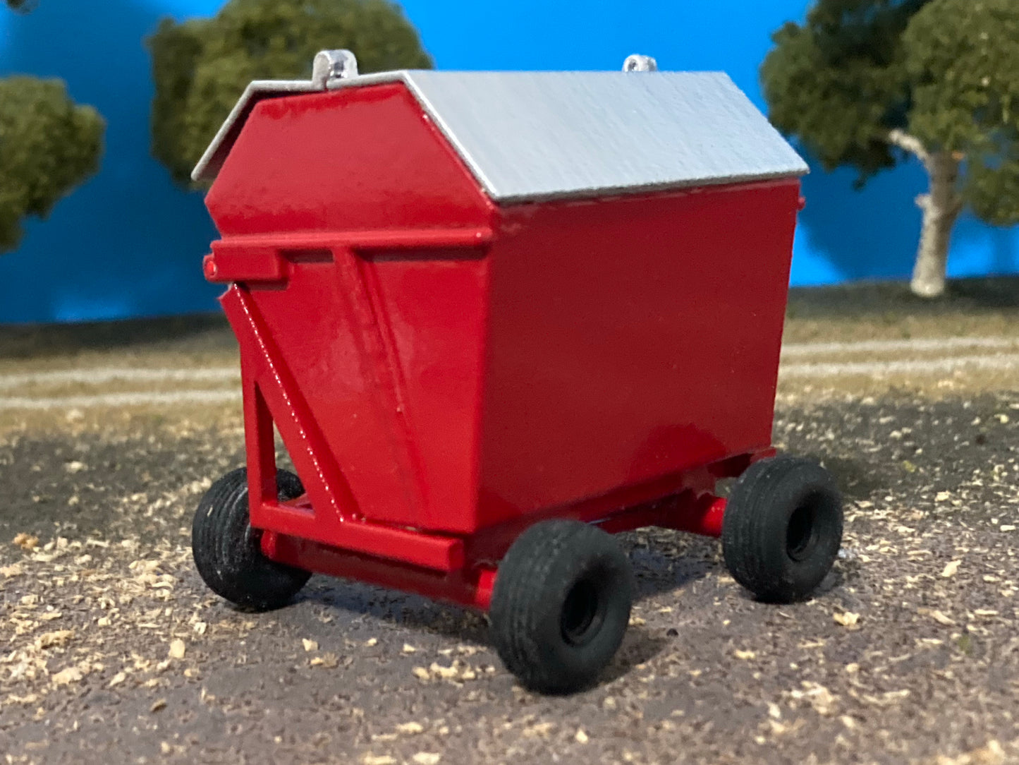 1/64 Dump Wagon Red