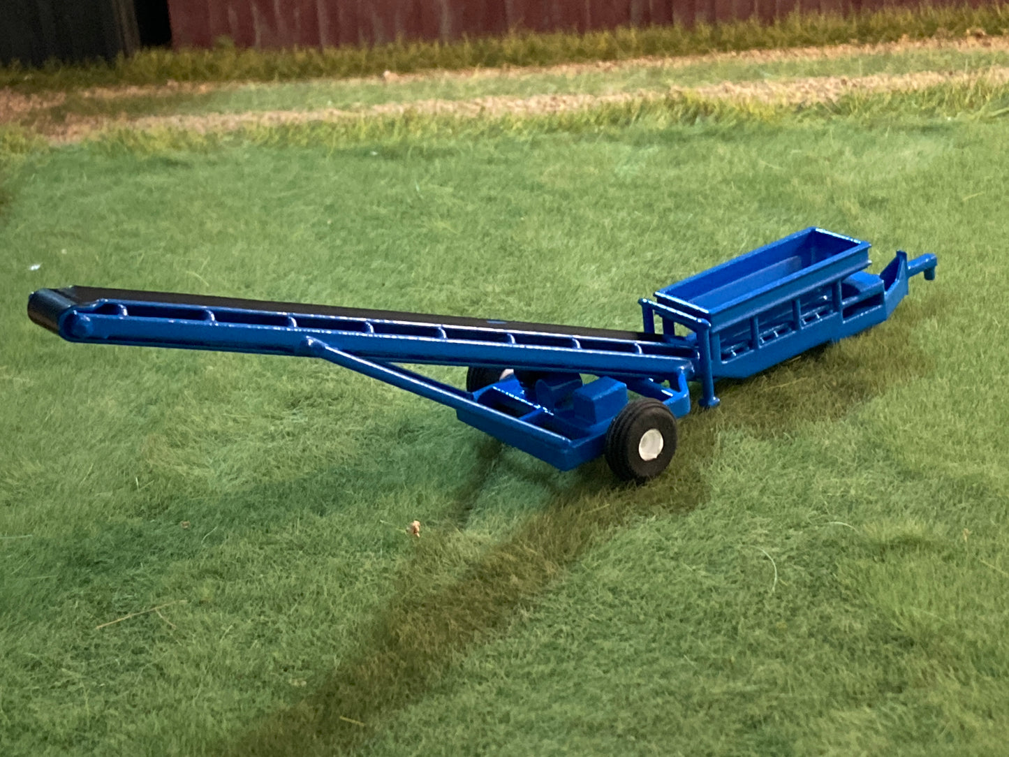 1/64 Fertilizer and Lime Conveyor Floater Loader