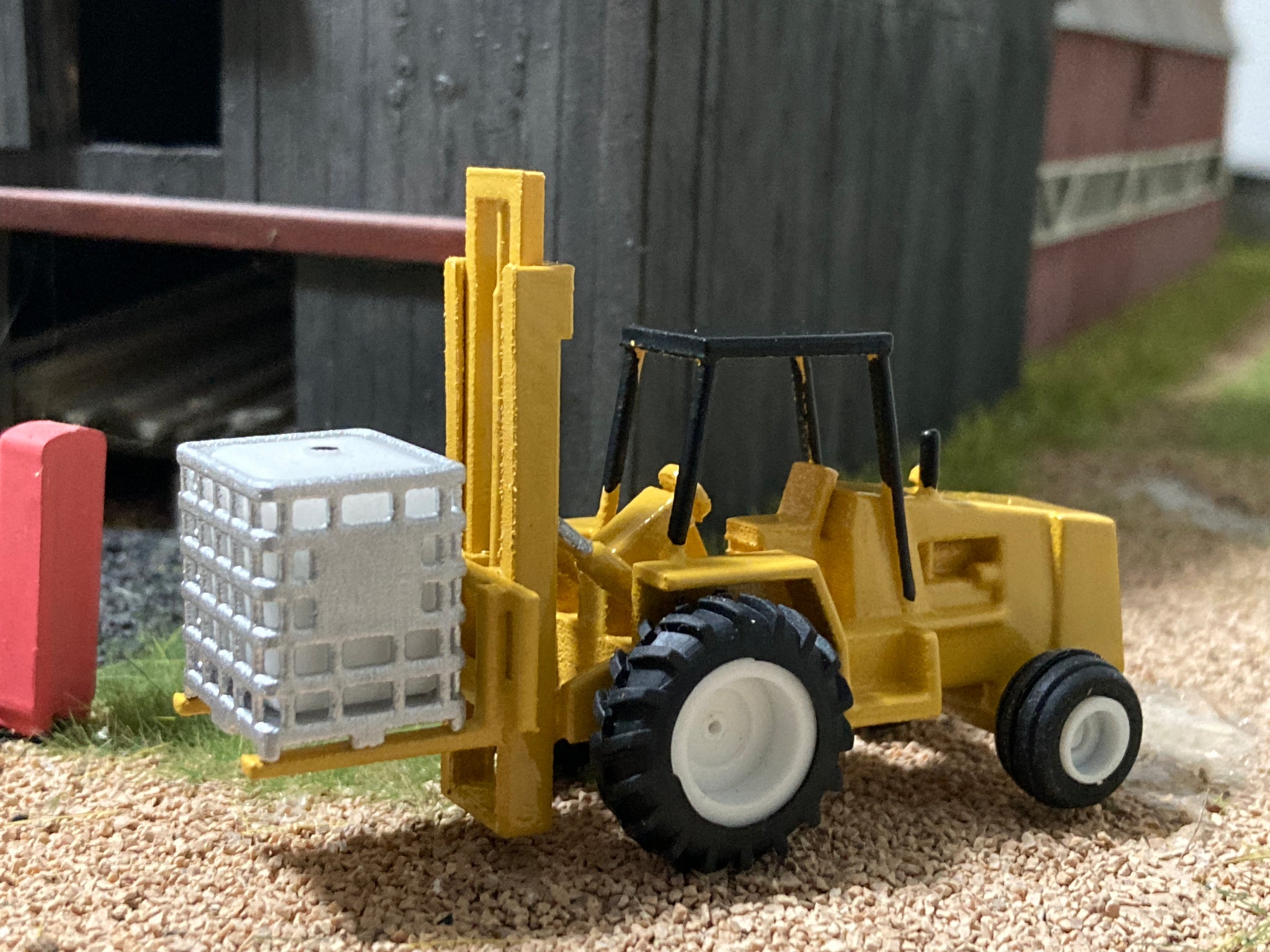 1/64 Off Road Fork Lift – 2 Scale Fabrications